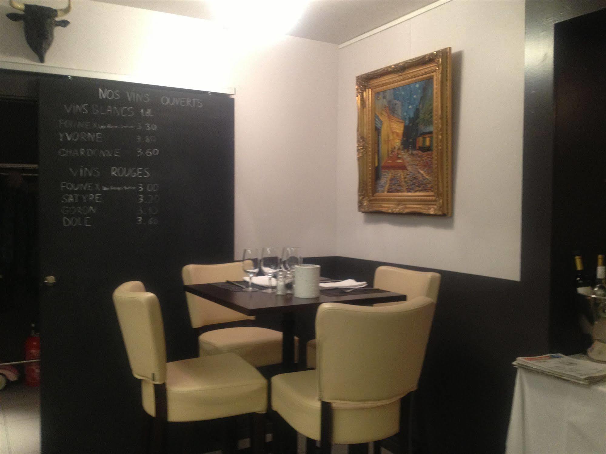 Au Boeuf Rouge 호텔 Crassier 외부 사진